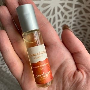 Ambre blends unmasque roll on oil 10ml